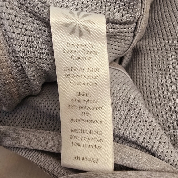 {M} Athleta Fully Focused Criss Cross Tank With Bra Pink Purple Lavender Gray - Picture 9 of 9